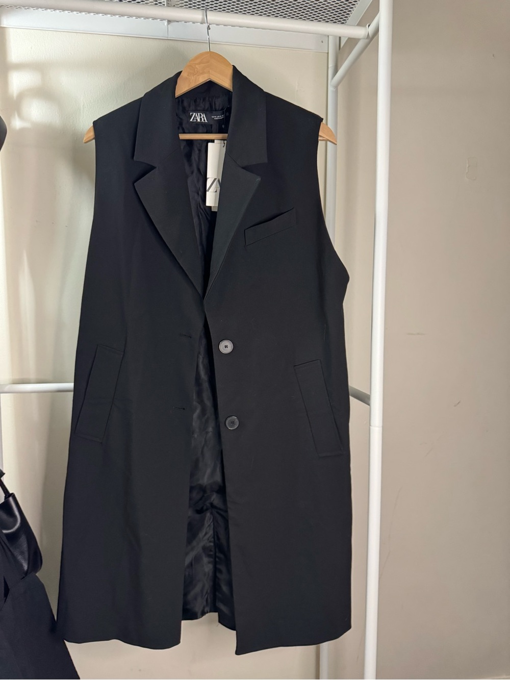 Zara Black Long Sleeveless Blazer